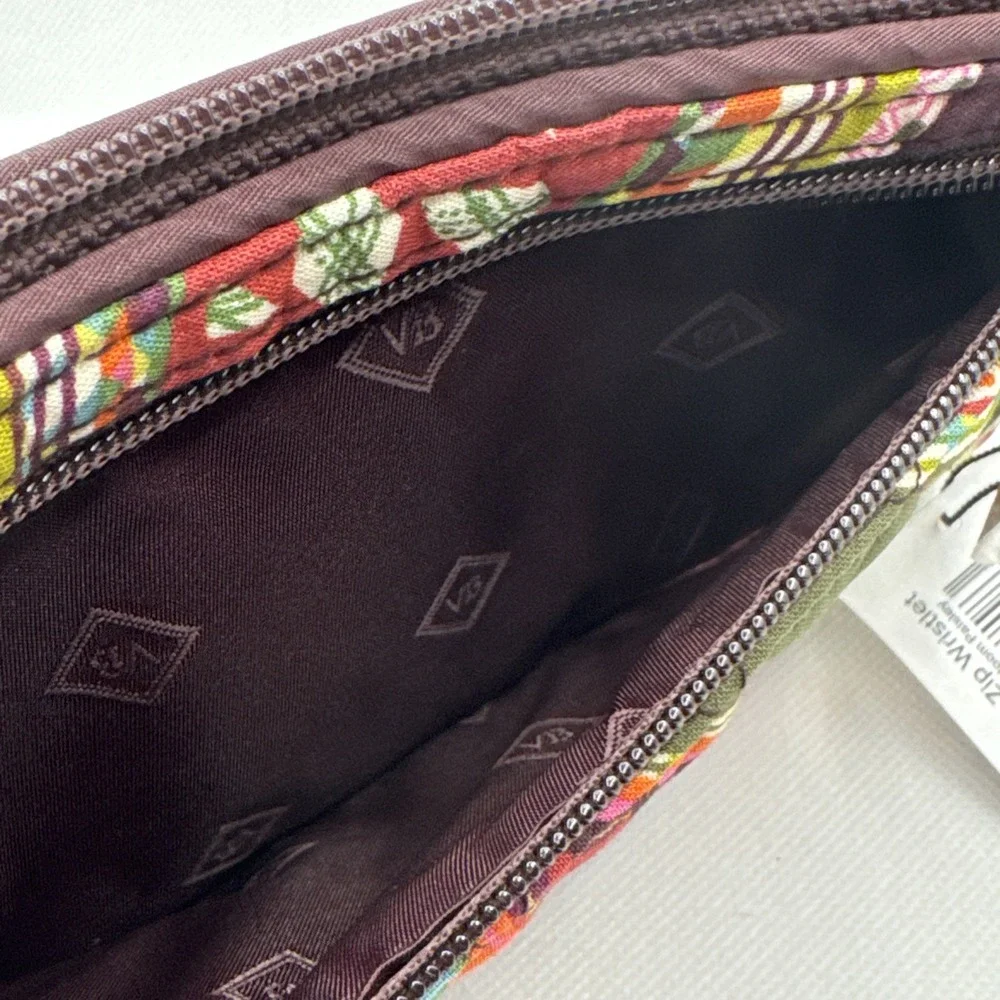NWT Vera Bradley Heirloom Paisley RFID Grab & Go Wristlet Signature Cotton